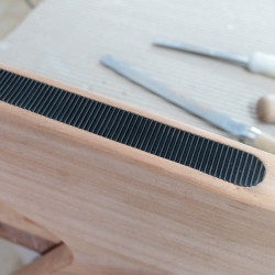 58 FLYING V KNEE REST RUBBER