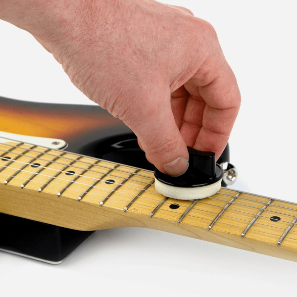 D'ADDARIO XLR8 STRING CLEANER / LUBRICANT