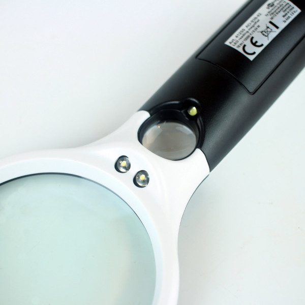 2 LENS HAND MAGNIFIER WITH LEDS