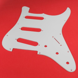 STRAT STYLE PICKGUARD REPLACEMENT - PLASTIC WHITE